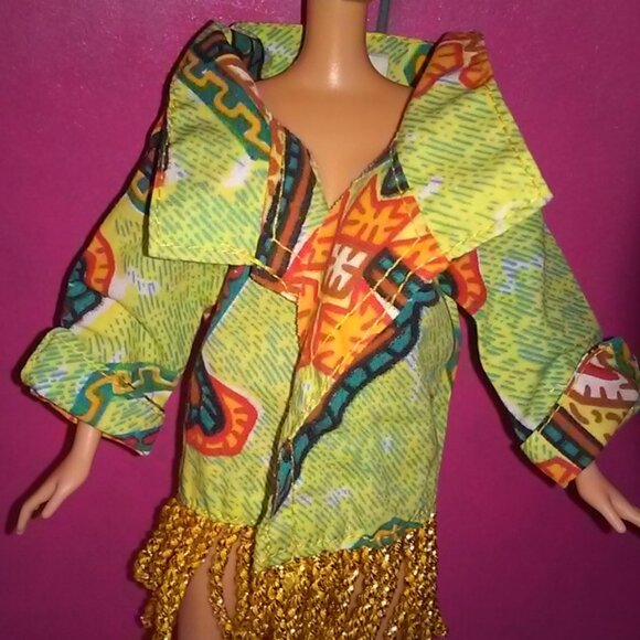 Shani Doll Size Coat Abstract with Fringe 90s - Picture 2 of 7